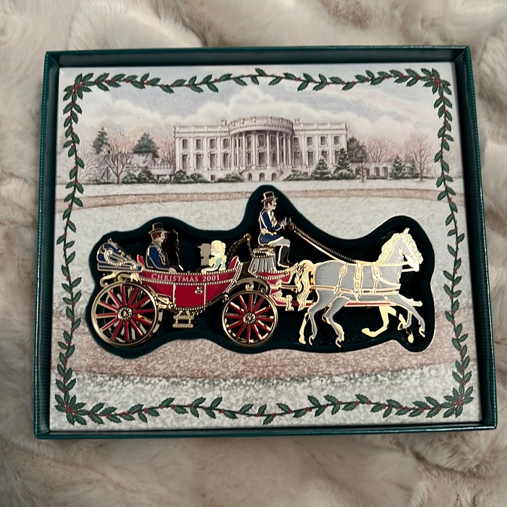 2001 The White House Historical Association Christmas  ornament